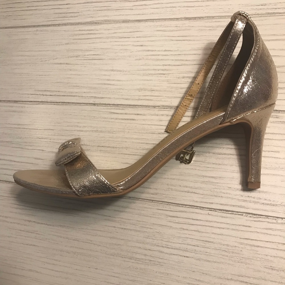 Chinese Laundry Gold heels glitter Size 8